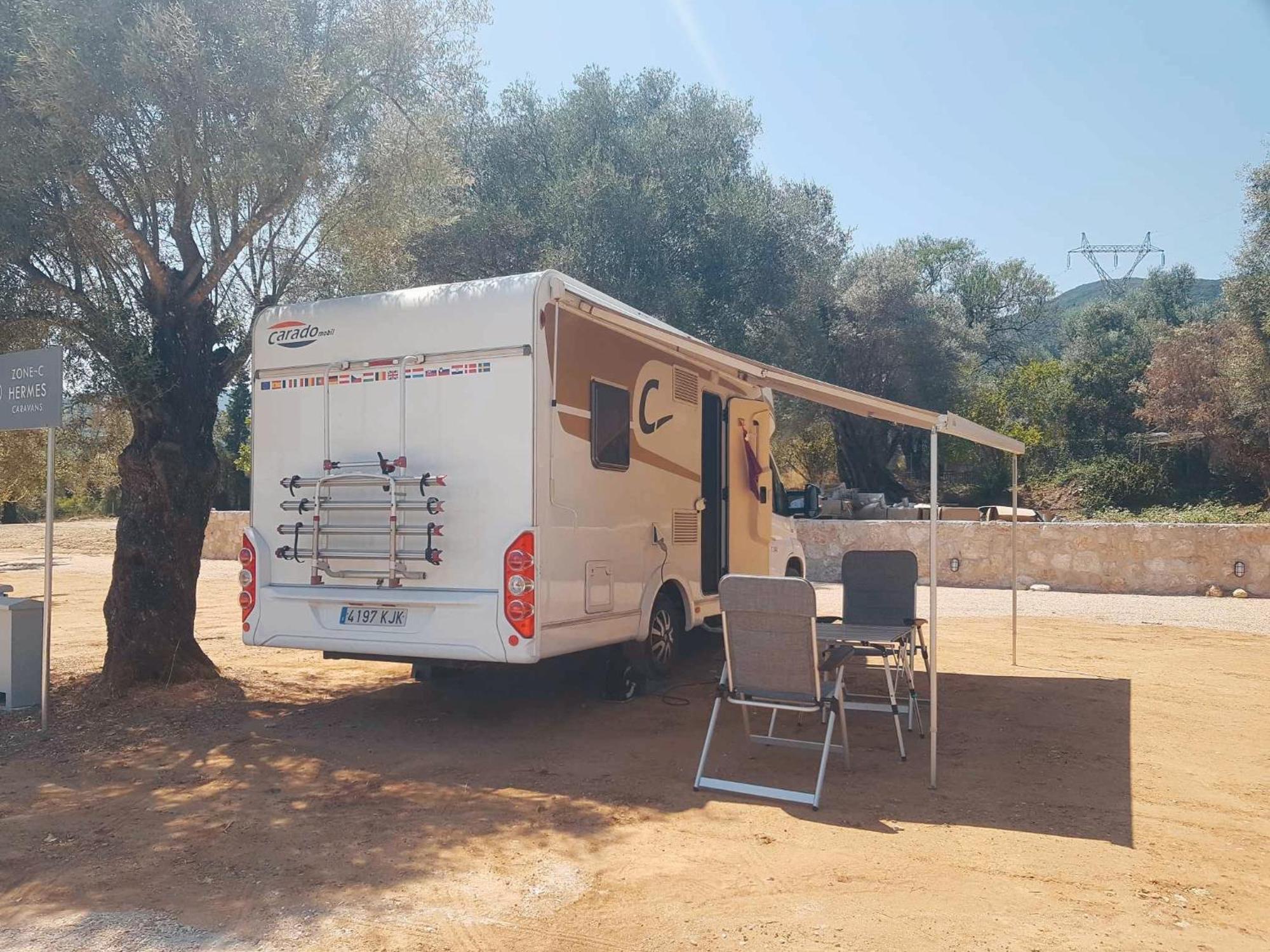 Nirikos Camping Spasmeni Vrisi 外观 照片