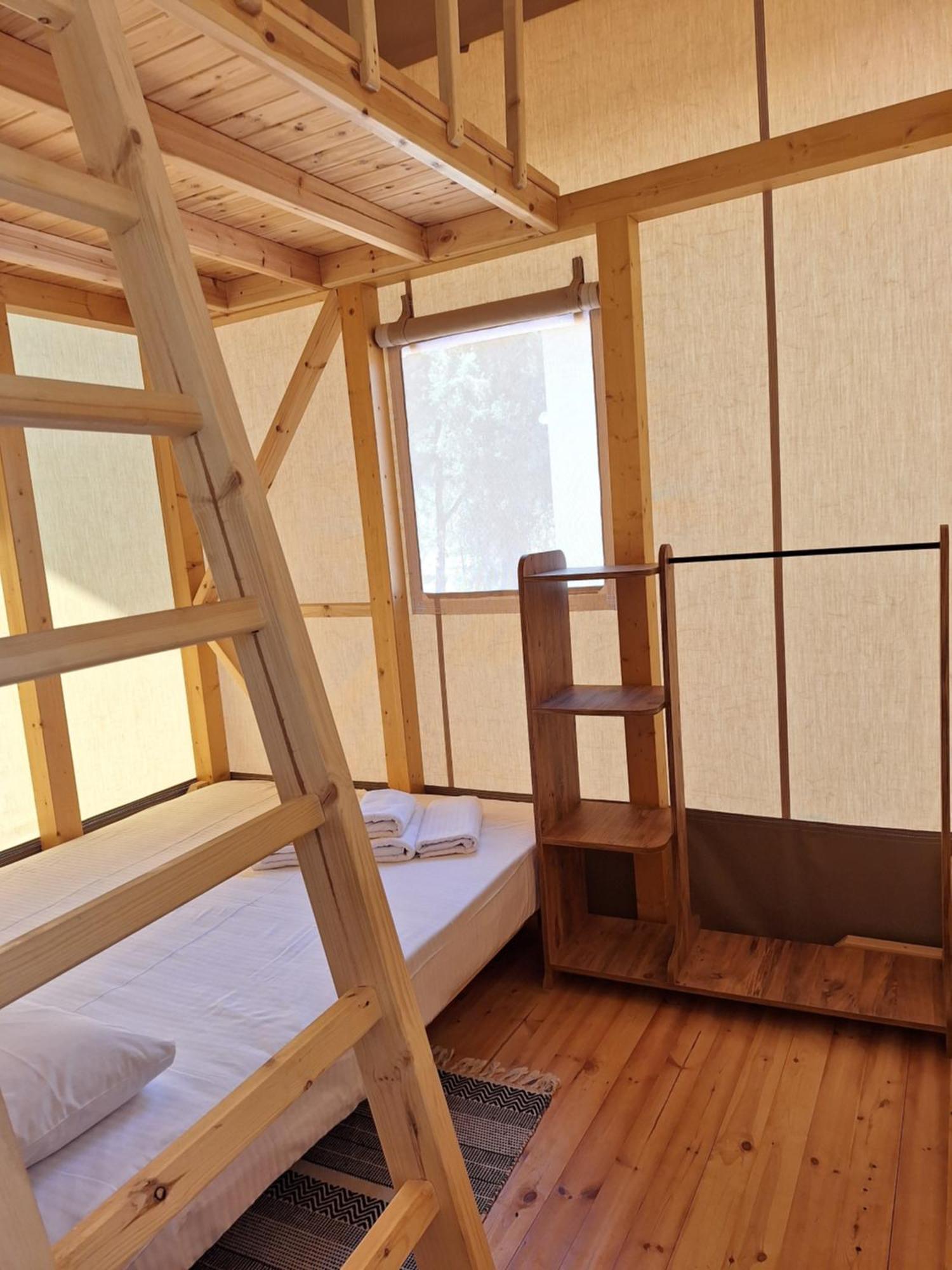 Nirikos Camping Spasmeni Vrisi 外观 照片