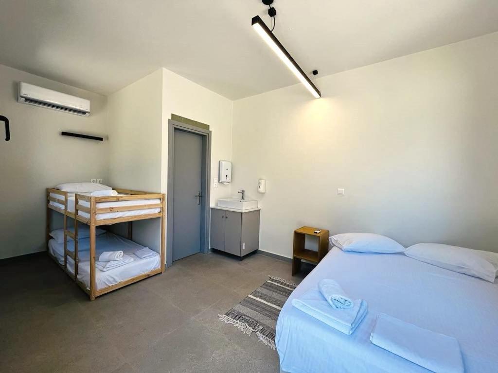 Nirikos Camping Spasmeni Vrisi 外观 照片