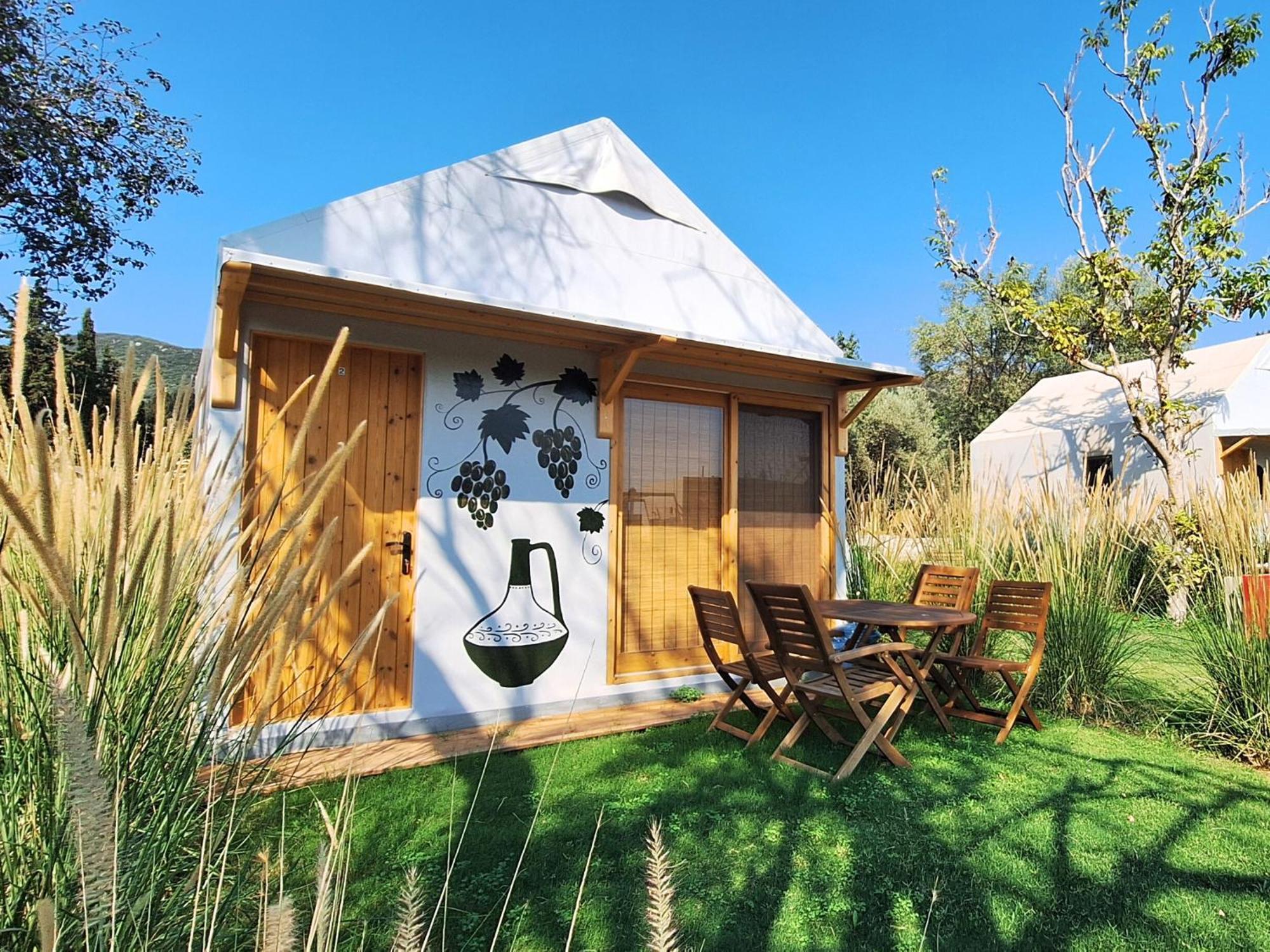 Nirikos Camping Spasmeni Vrisi 外观 照片