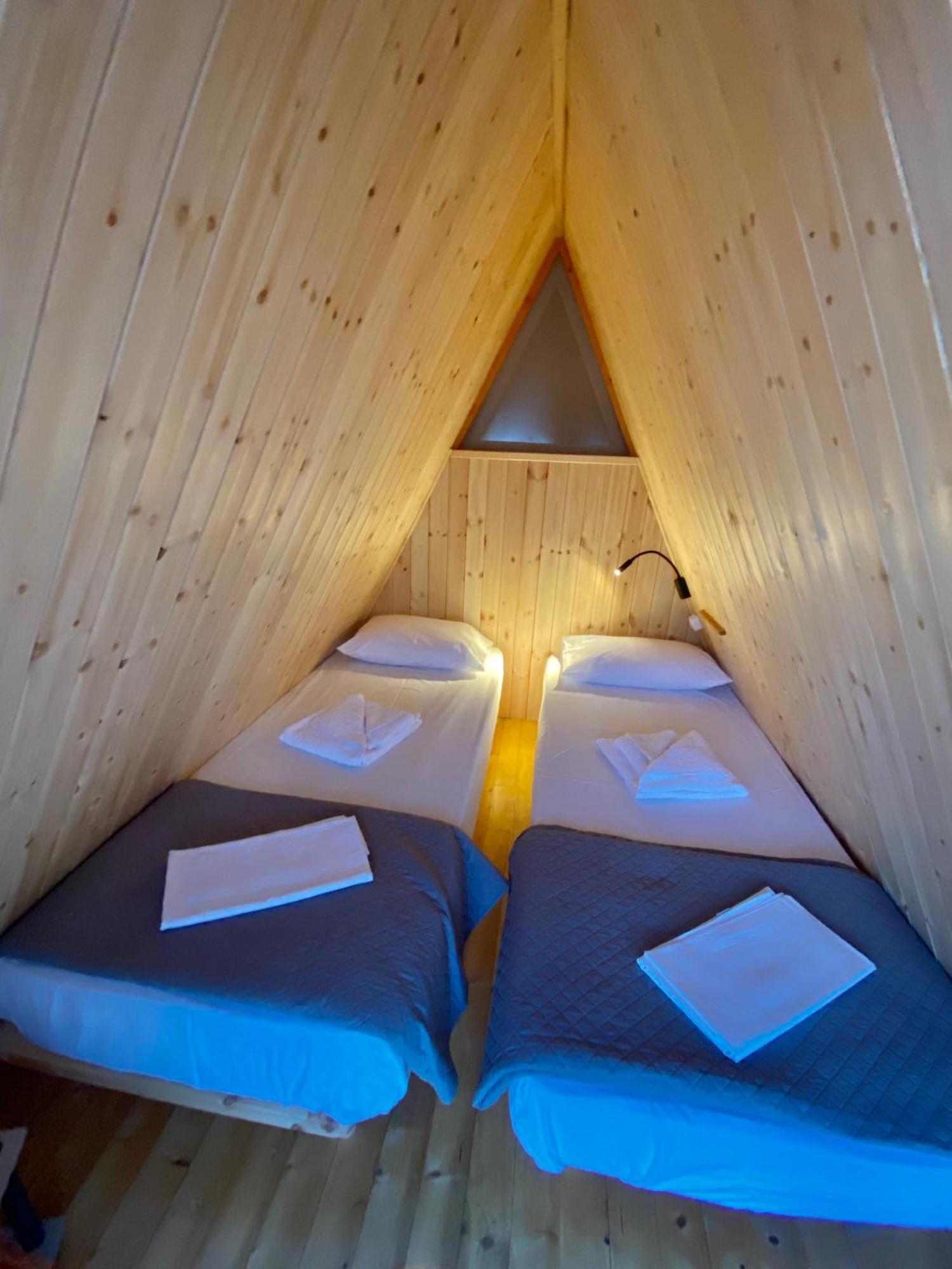 Nirikos Camping Spasmeni Vrisi 外观 照片